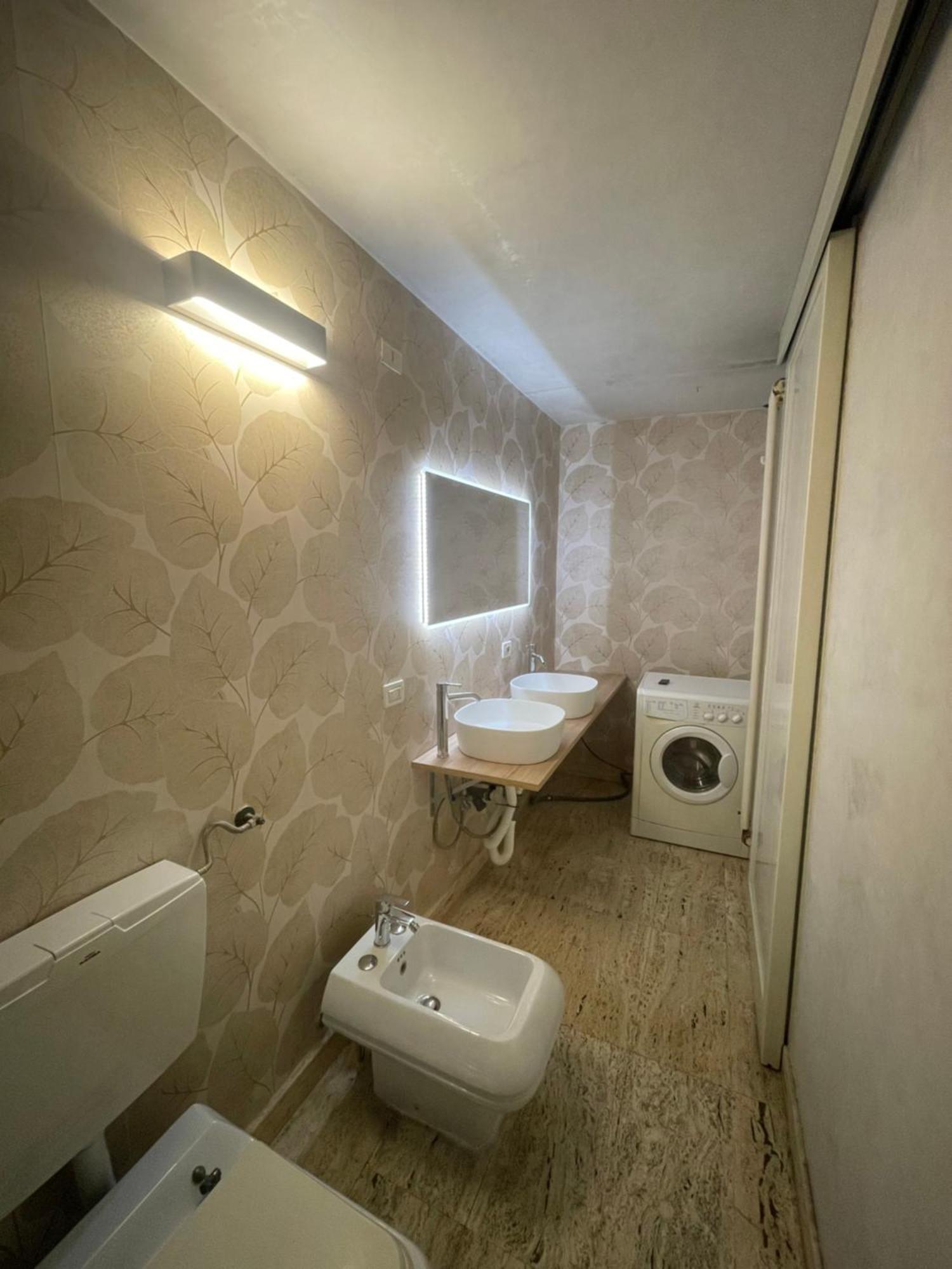Lhe Sweet Apartment Cesena Eksteriør billede